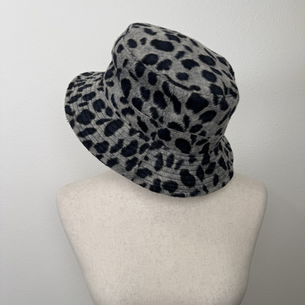 NEW Wyeth Bucket Hat Womens One Size Gray Leopard Print Fuzzy Retro Y2K 90s Boho - Picture 7 of 16